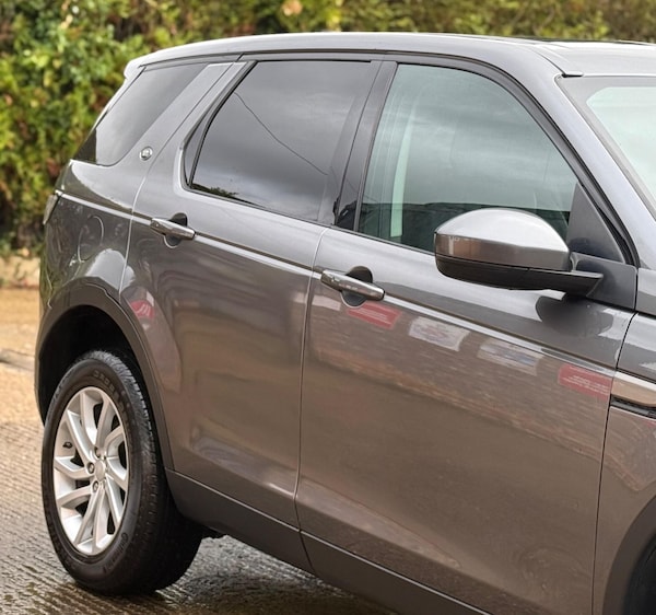 Used Land Rover Discovery Sport 2018 for sale - 76324713: Photo 30