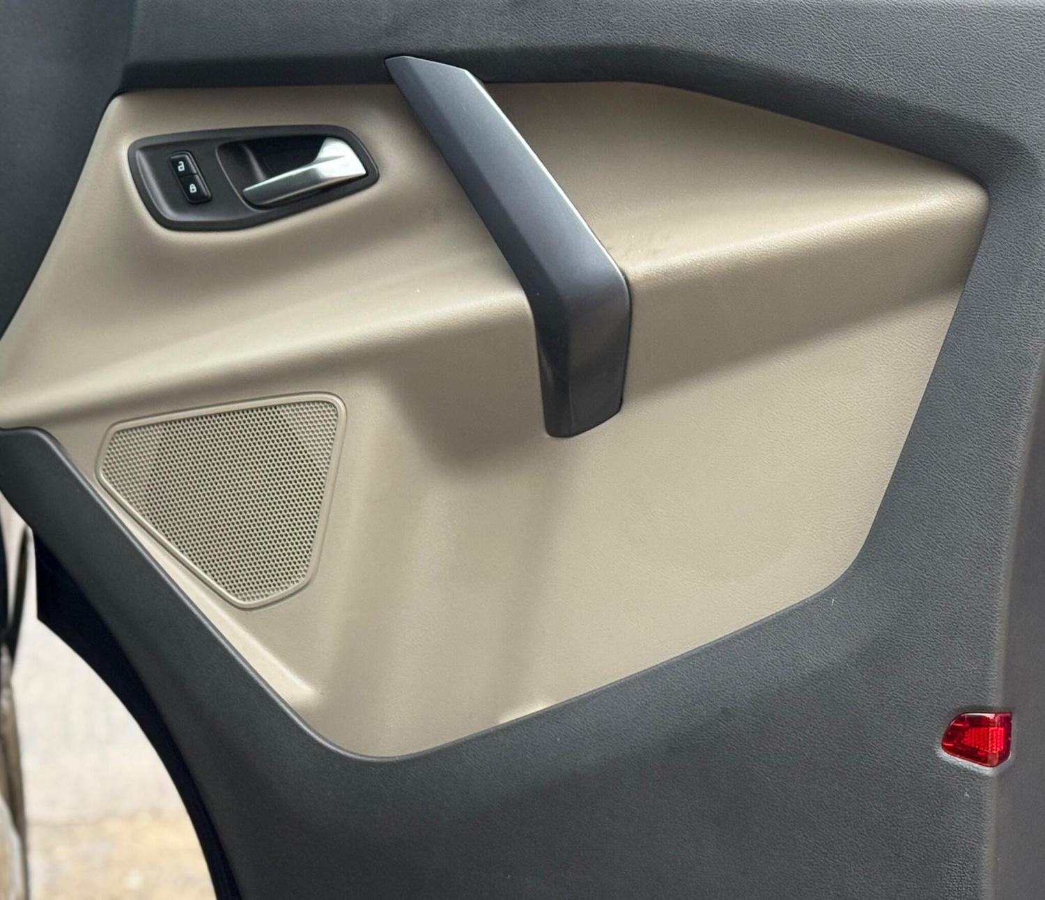 Used Ford Tourneo Custom 2017 for sale - 77064387: Photo 16