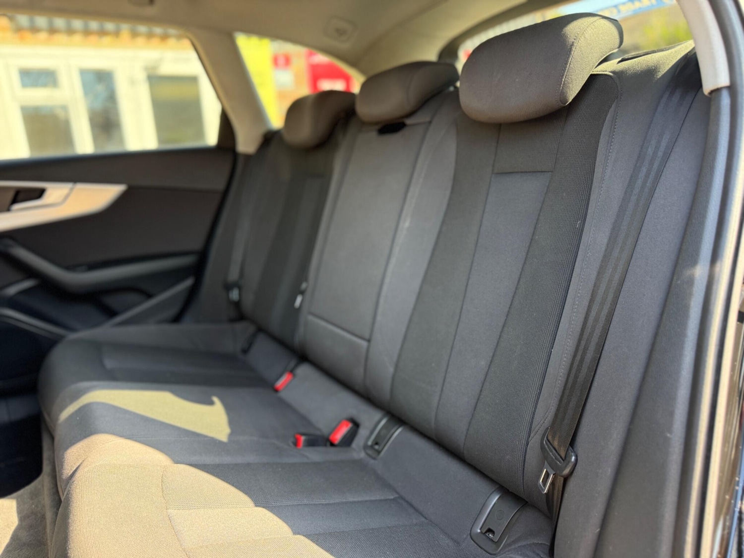 Used Audi A4 Avant 2017 for sale - 77946227: Photo 16