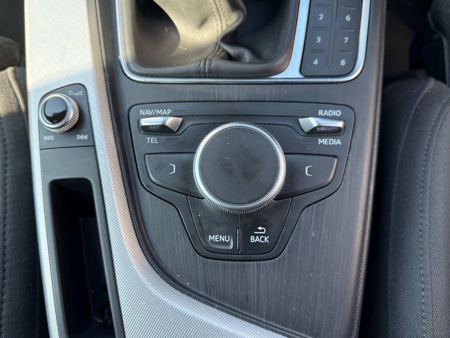 Used Audi A4 Avant 2017 for sale - 77946227: Photo 43