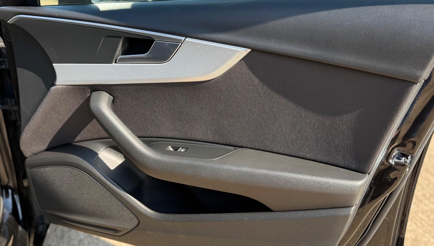 Used Audi A4 Avant 2017 for sale - 77946227: Photo 52