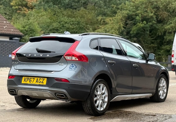 Used Volvo V40 Cross Country 2017 for sale - 75616497: Photo 10