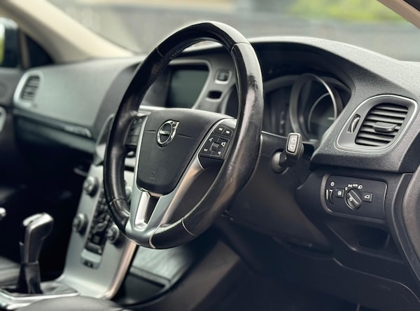 Used Volvo V40 Cross Country 2017 for sale - 75616497: Photo 12