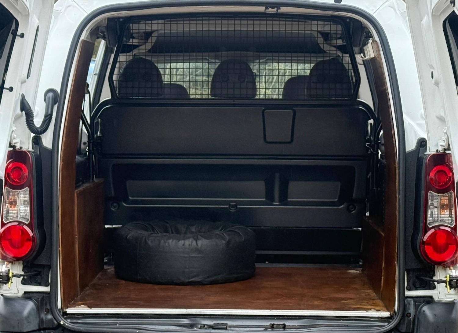 Used Peugeot Partner 2017 for sale - 77313002: Photo 21