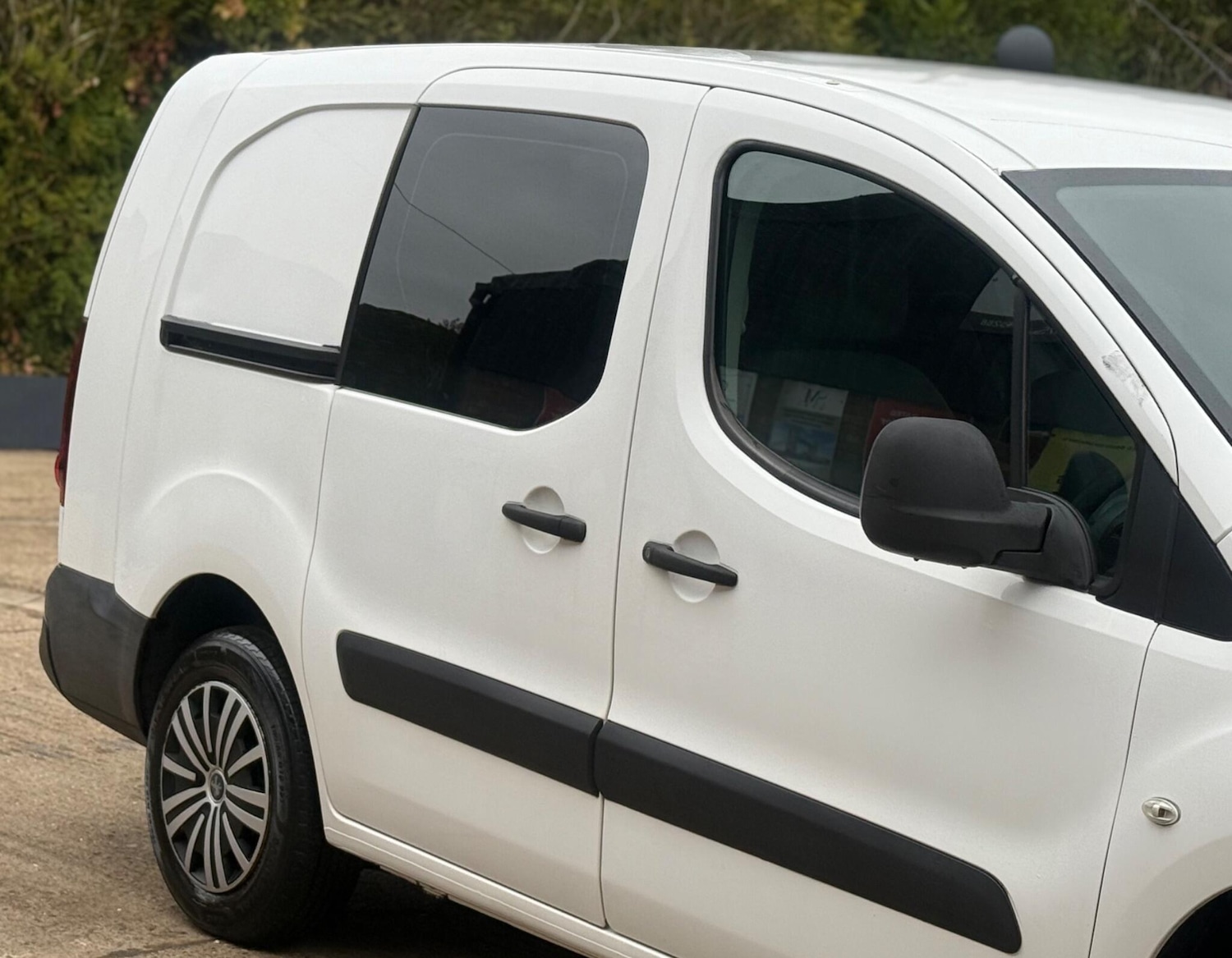 Used Peugeot Partner 2017 for sale - 77313002: Photo 26