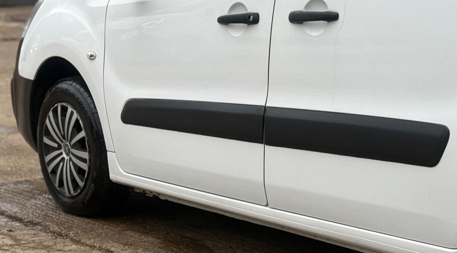 Used Peugeot Partner 2017 for sale - 77313002: Photo 33