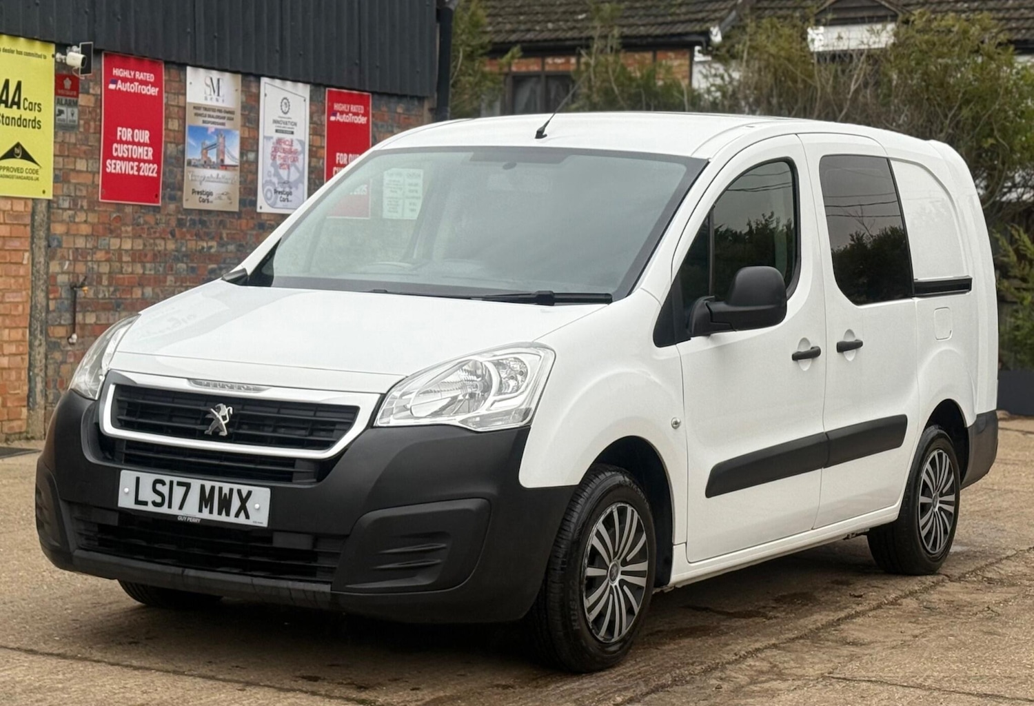 Used Peugeot Partner 2017 for sale - 77313002: Photo 5