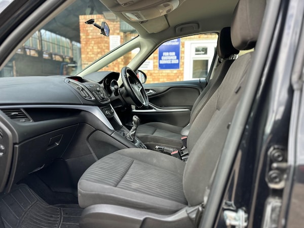 Used Vauxhall Zafira Tourer 2013 for sale - 75974943: Photo 14