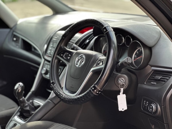 Used Vauxhall Zafira Tourer 2013 for sale - 75974943: Photo 29