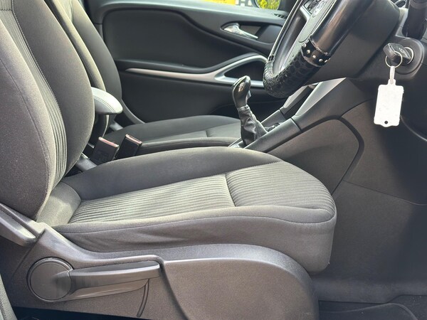 Used Vauxhall Zafira Tourer 2013 for sale - 75974943: Photo 30