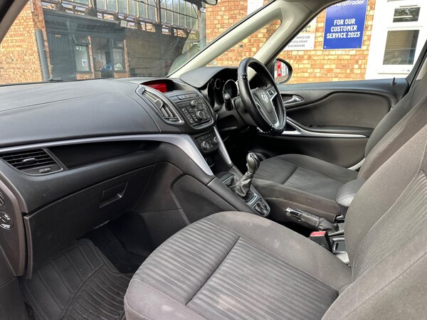 Used Vauxhall Zafira Tourer 2013 for sale - 75974943: Photo 33