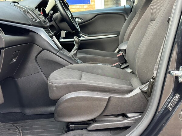 Used Vauxhall Zafira Tourer 2013 for sale - 75974943: Photo 34