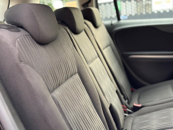 Used Vauxhall Zafira Tourer 2013 for sale - 75974943: Photo 47