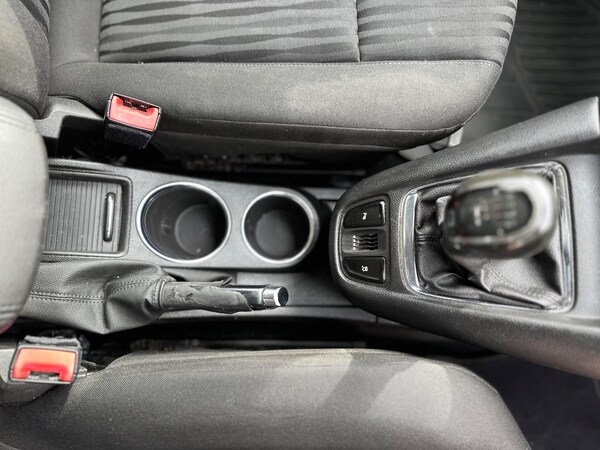 Used Vauxhall Zafira Tourer 2013 for sale - 75974943: Photo 54