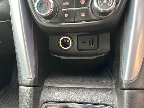 Used Vauxhall Zafira Tourer 2013 for sale - 75974943: Photo 57