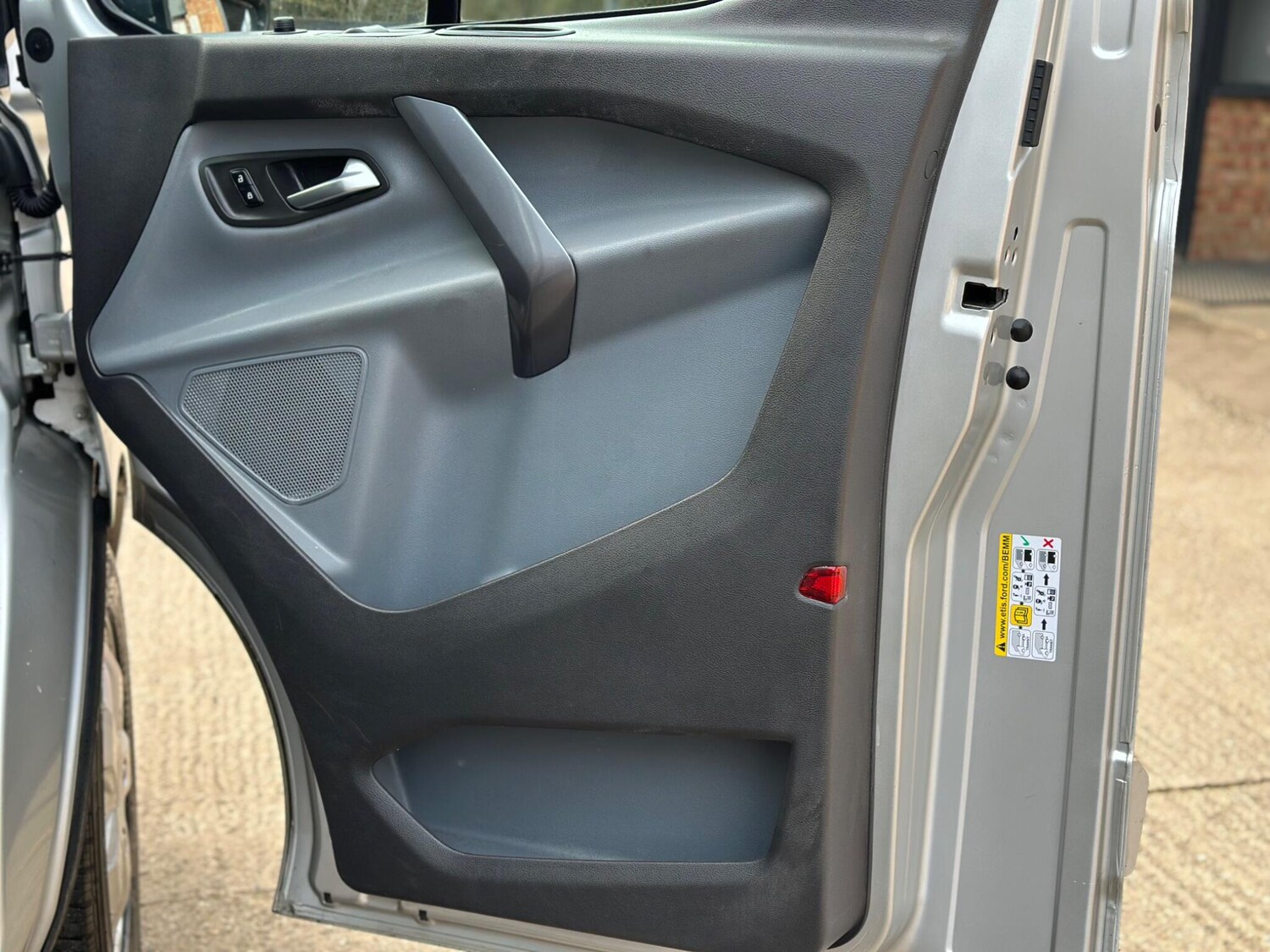 Used Ford Transit Custom 2017 for sale - 77733497: Photo 36