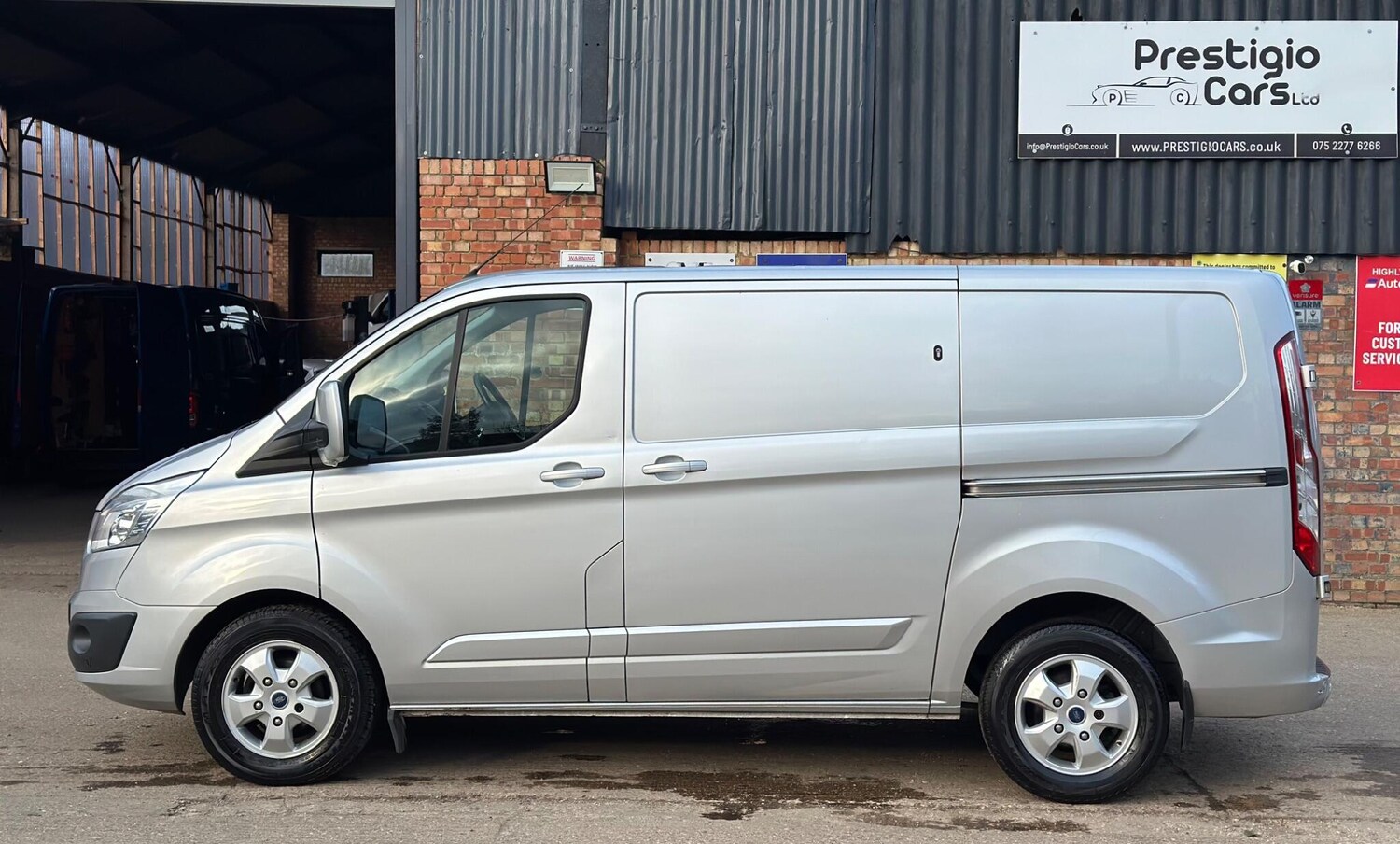 Used Ford Transit Custom 2017 for sale - 77733497: Photo 8