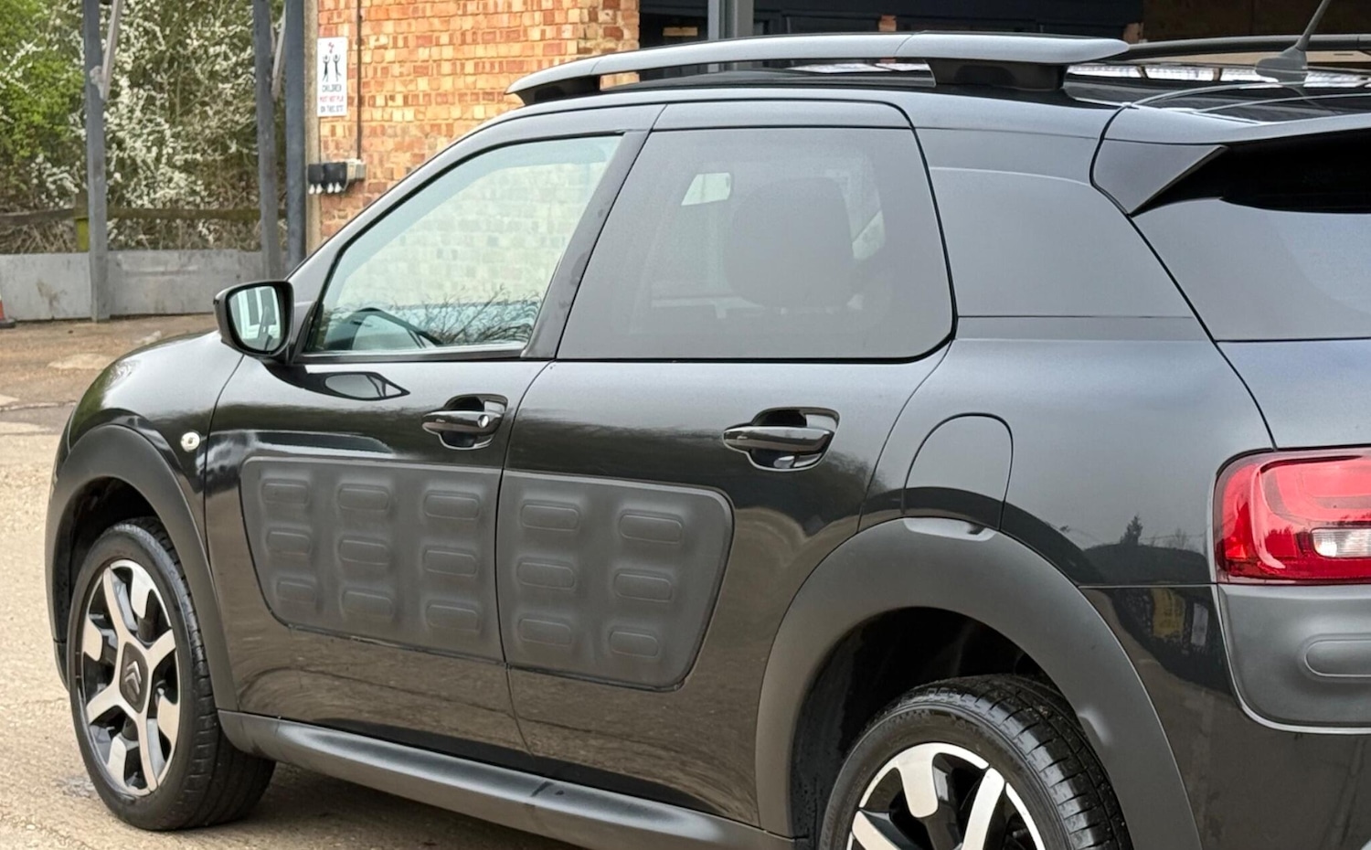 Used Citroen C4 Cactus 2016 for sale - 77974046: Photo 28