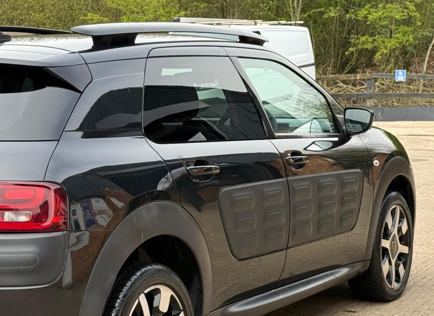 Used Citroen C4 Cactus 2016 for sale - 77974046: Photo 31