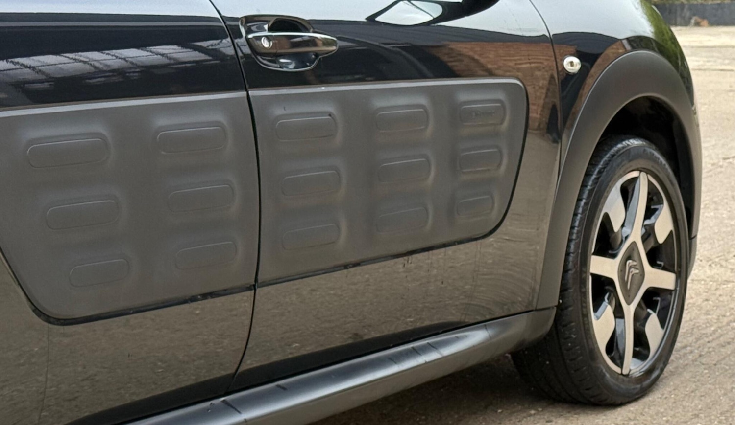 Used Citroen C4 Cactus 2016 for sale - 77974046: Photo 32