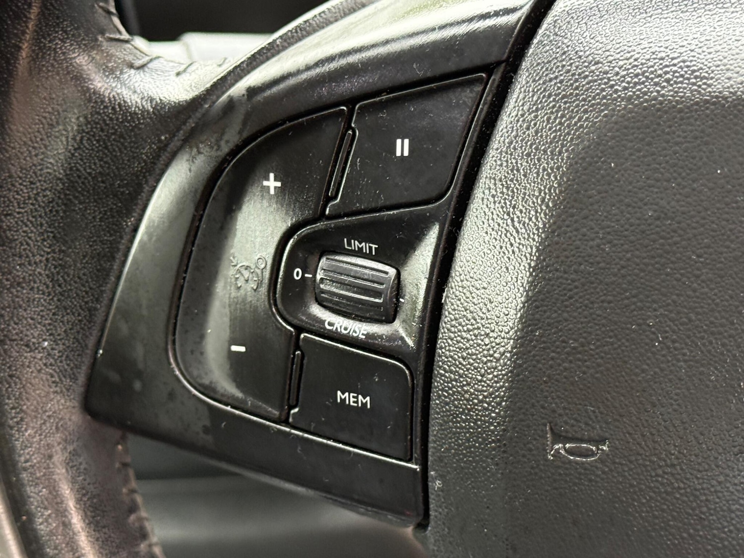 Used Citroen C4 Cactus 2016 for sale - 77974046: Photo 41