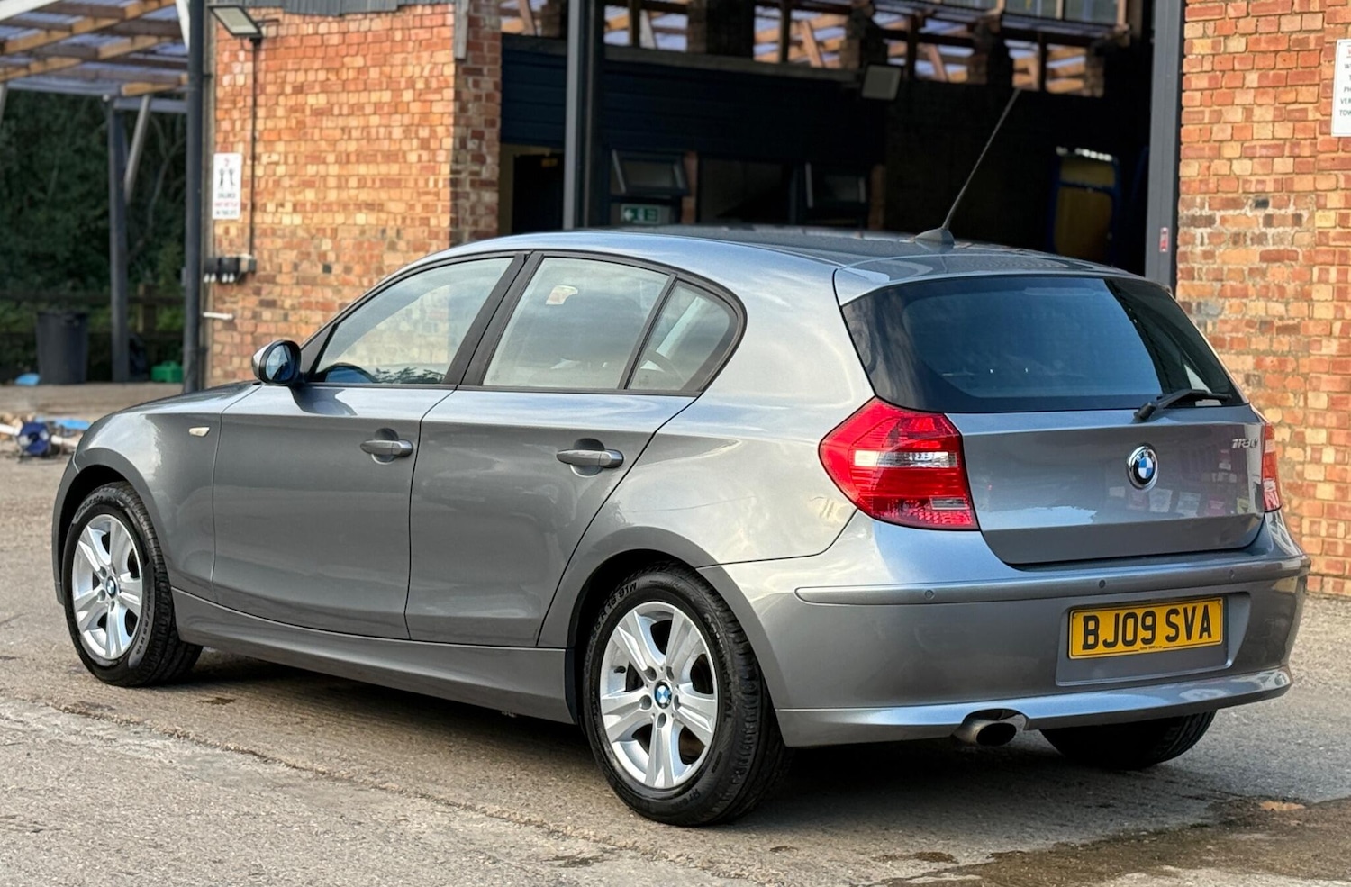 Used BMW 1 Series 2009 for sale - 76374630: Photo 9