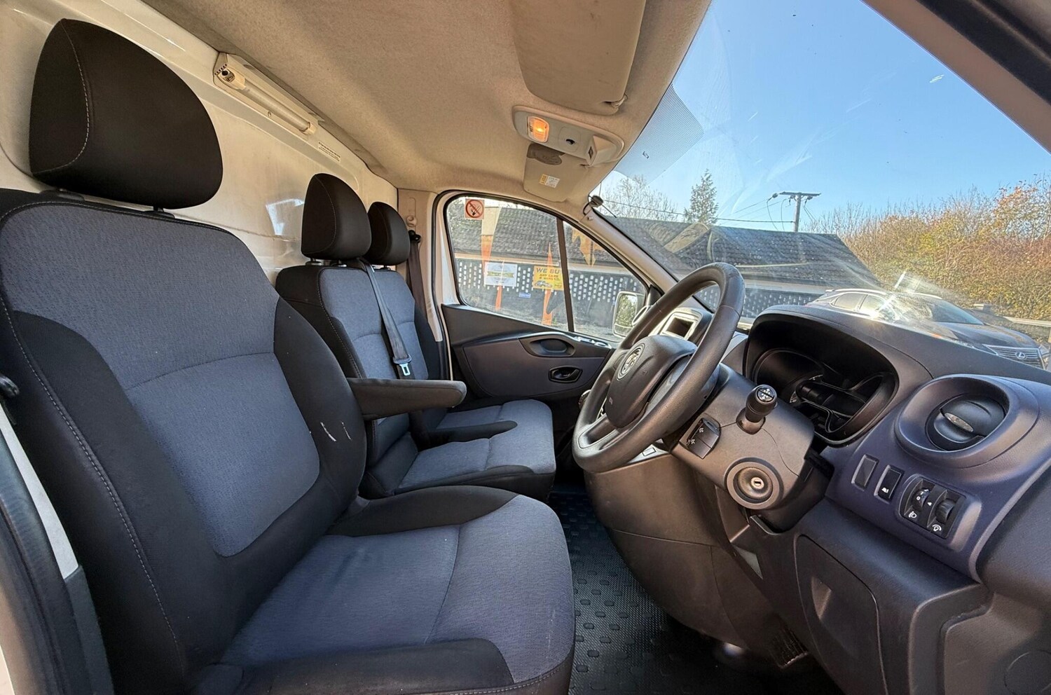 Used Vauxhall Vivaro 2016 for sale - 76599576: Photo 13