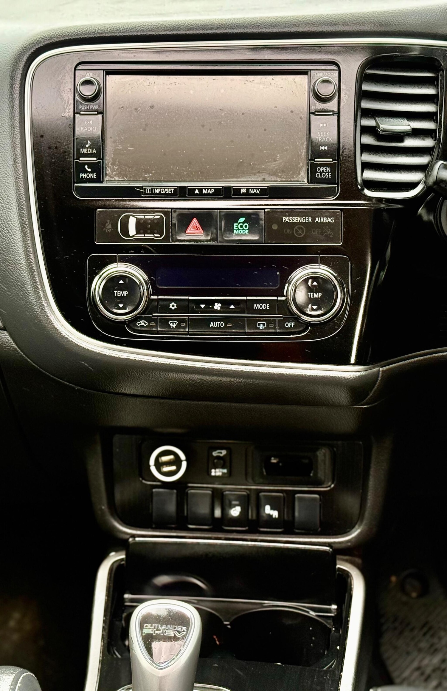 Used Mitsubishi Outlander 2017 for sale - 77639441: Photo 23