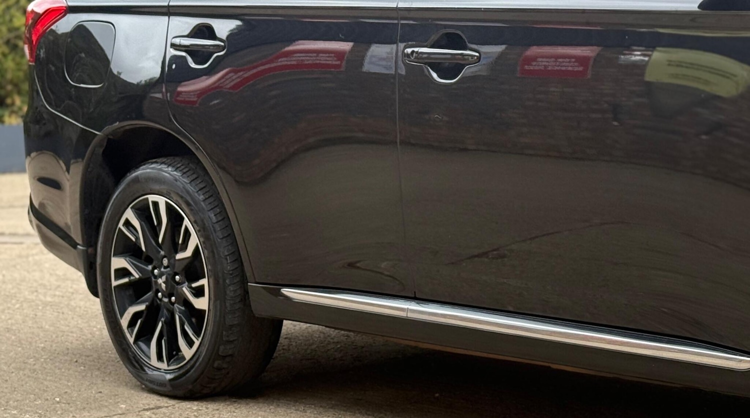 Used Mitsubishi Outlander 2017 for sale - 77639441: Photo 30