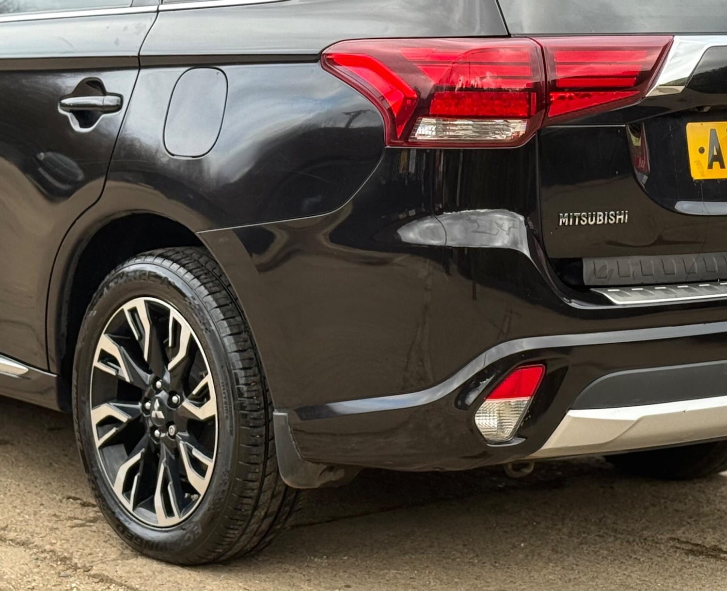 Used Mitsubishi Outlander 2017 for sale - 77639441: Photo 34