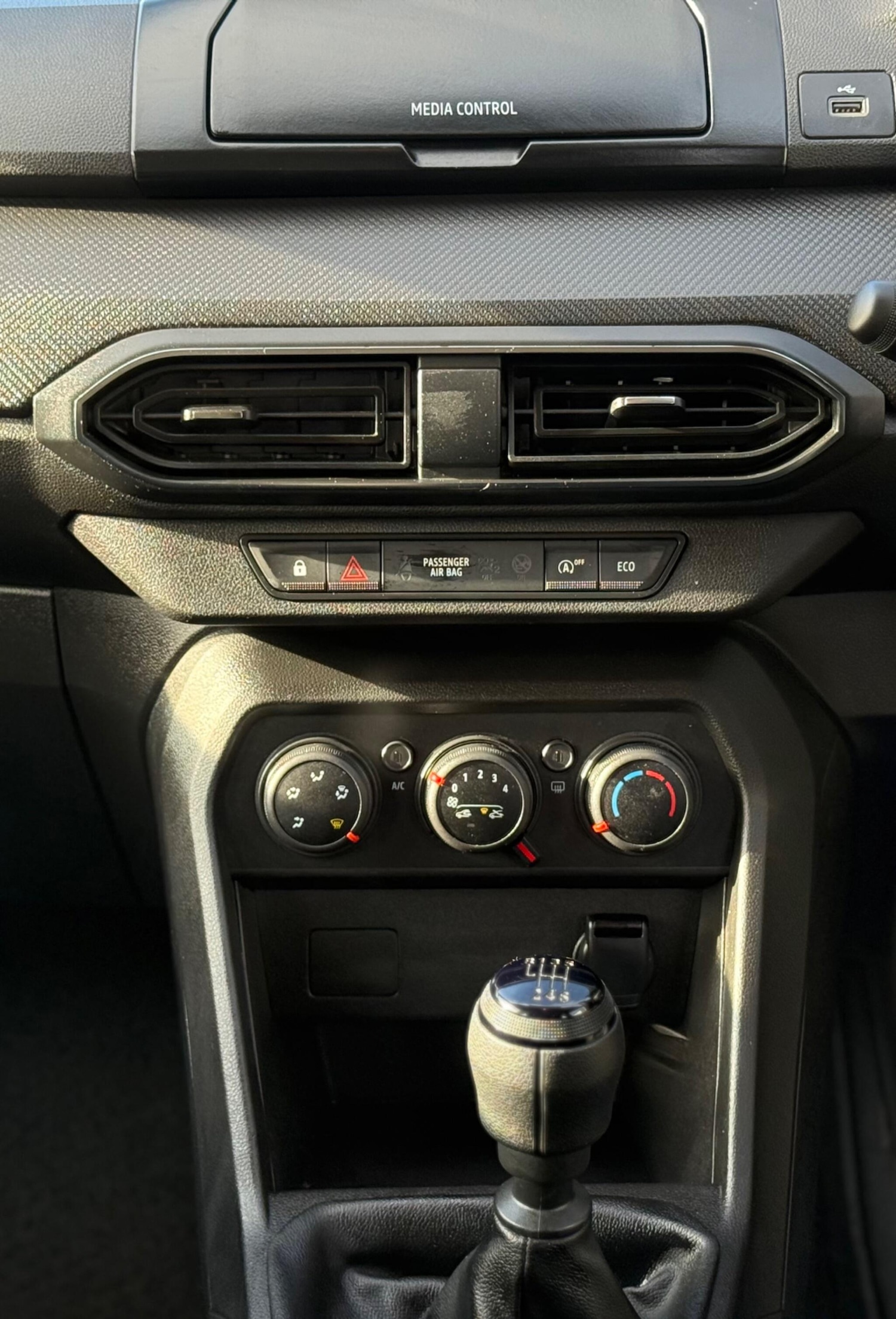 Used Dacia Jogger 2022 for sale - 76466277: Photo 25