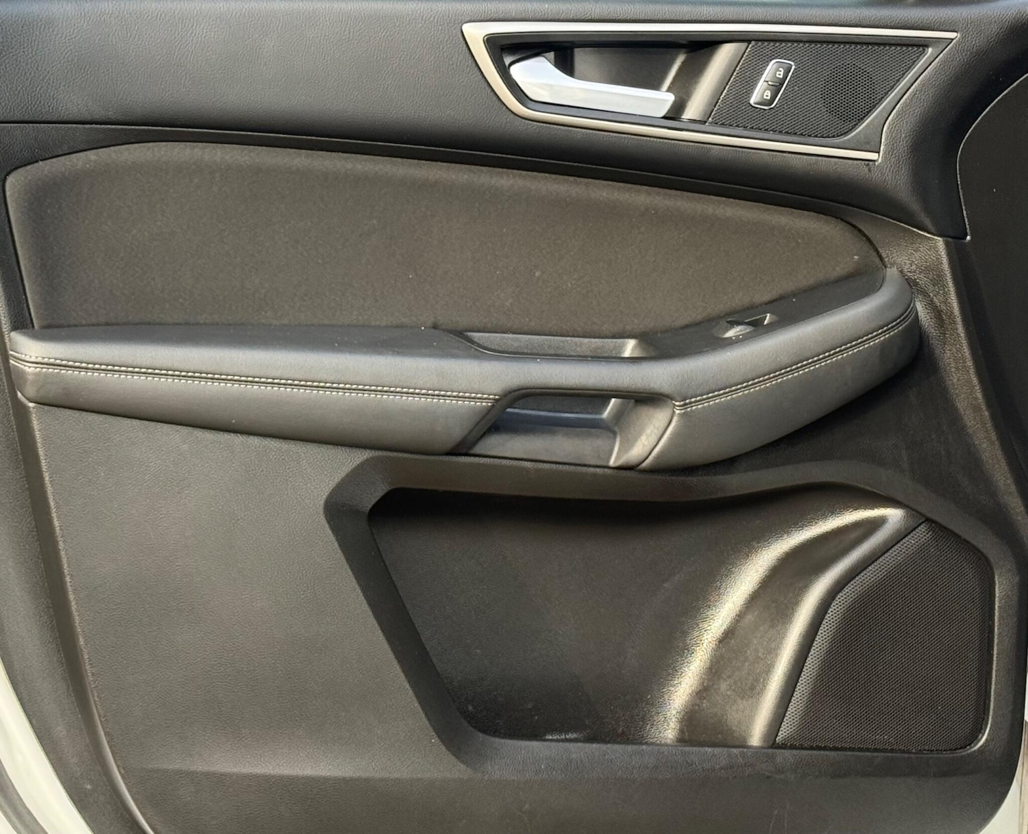 Used Ford S-Max 2018 for sale - 77072152: Photo 18