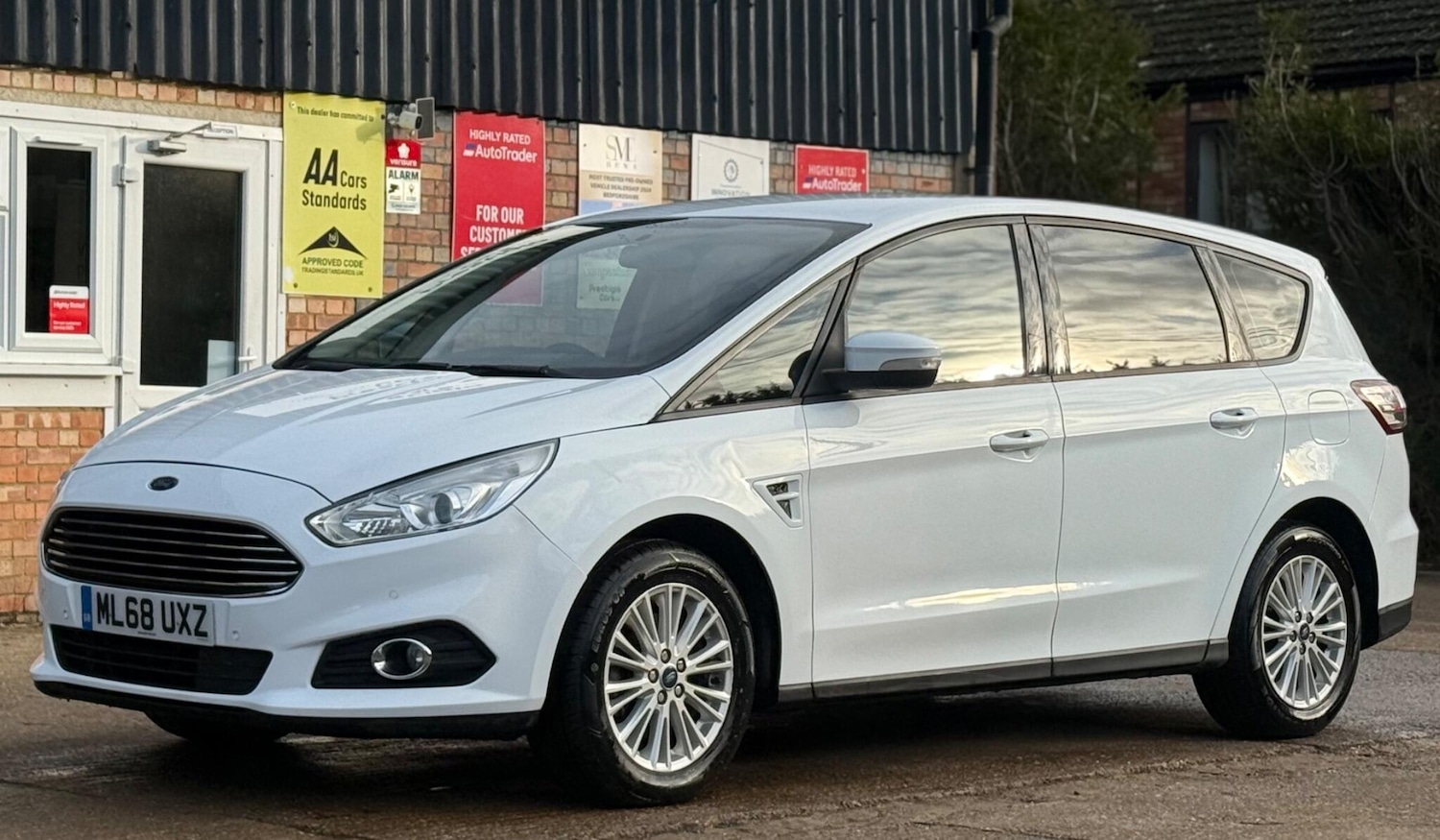 Used Ford S-Max 2018 for sale - 77072152: Photo 5