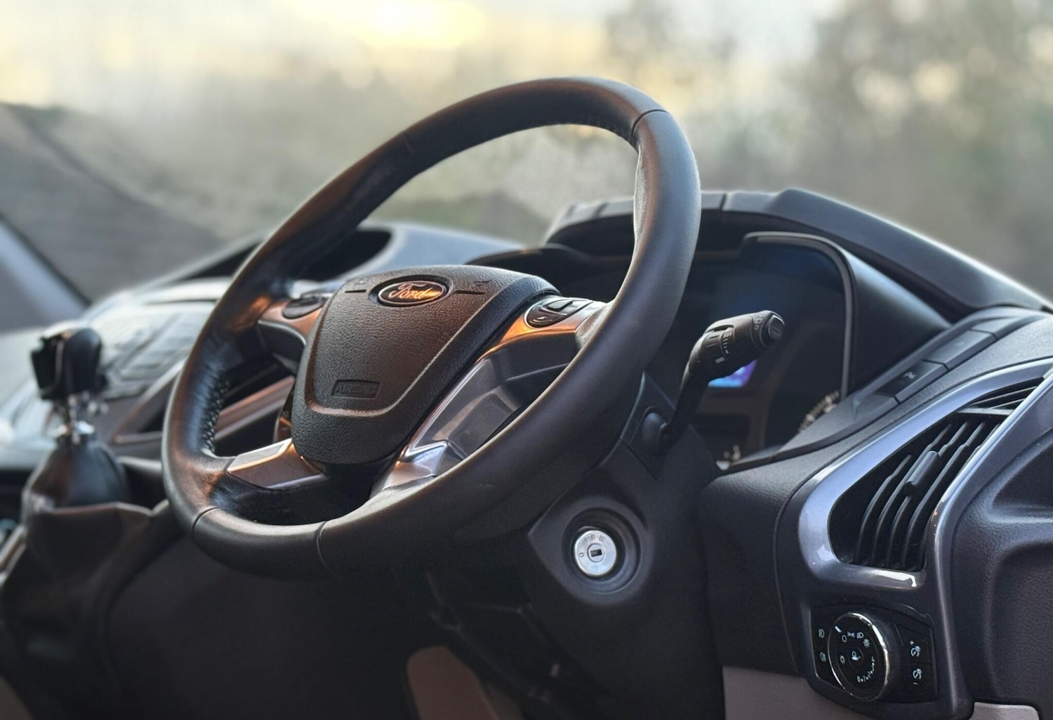 Used Ford Tourneo Custom 2018 for sale - 76577416: Photo 3