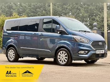 Used Ford Tourneo Custom 2018 for sale - 77802557: Photo