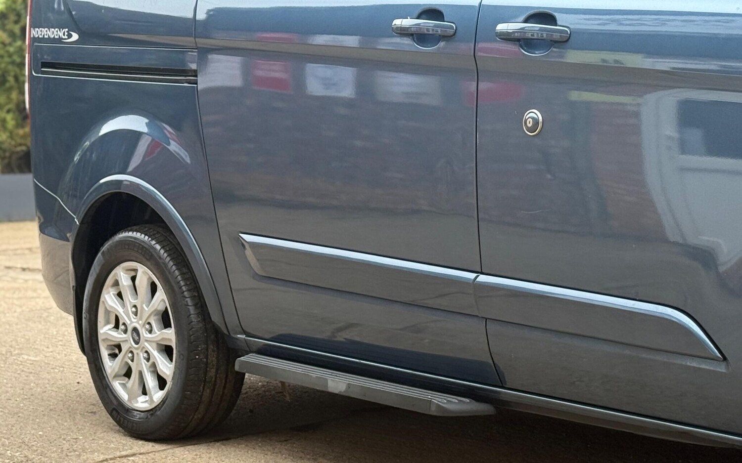 Used Ford Tourneo Custom 2018 for sale - 77802557: Photo 27