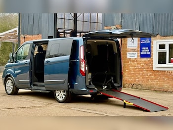 Used Ford Tourneo Custom 2018 for sale - 77802557: Photo