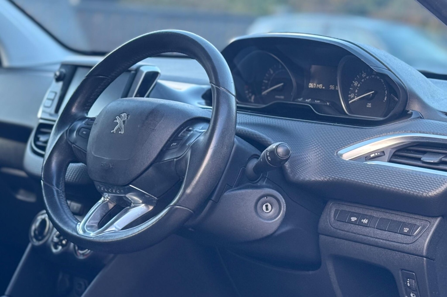 Used Peugeot 2008 2019 for sale - 76346840: Photo 13