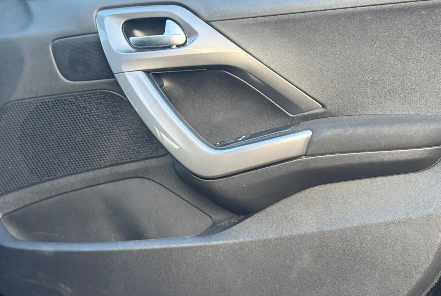 Used Peugeot 2008 2019 for sale - 76346840: Photo 15