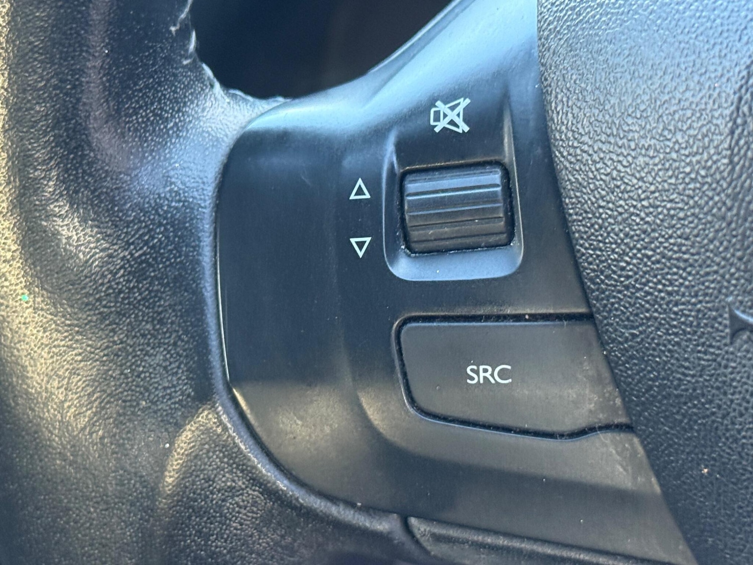 Used Peugeot 2008 2019 for sale - 76346840: Photo 42