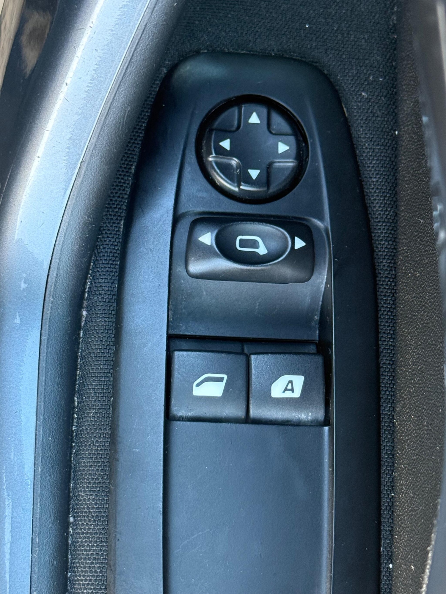 Used Peugeot 2008 2019 for sale - 76346840: Photo 44