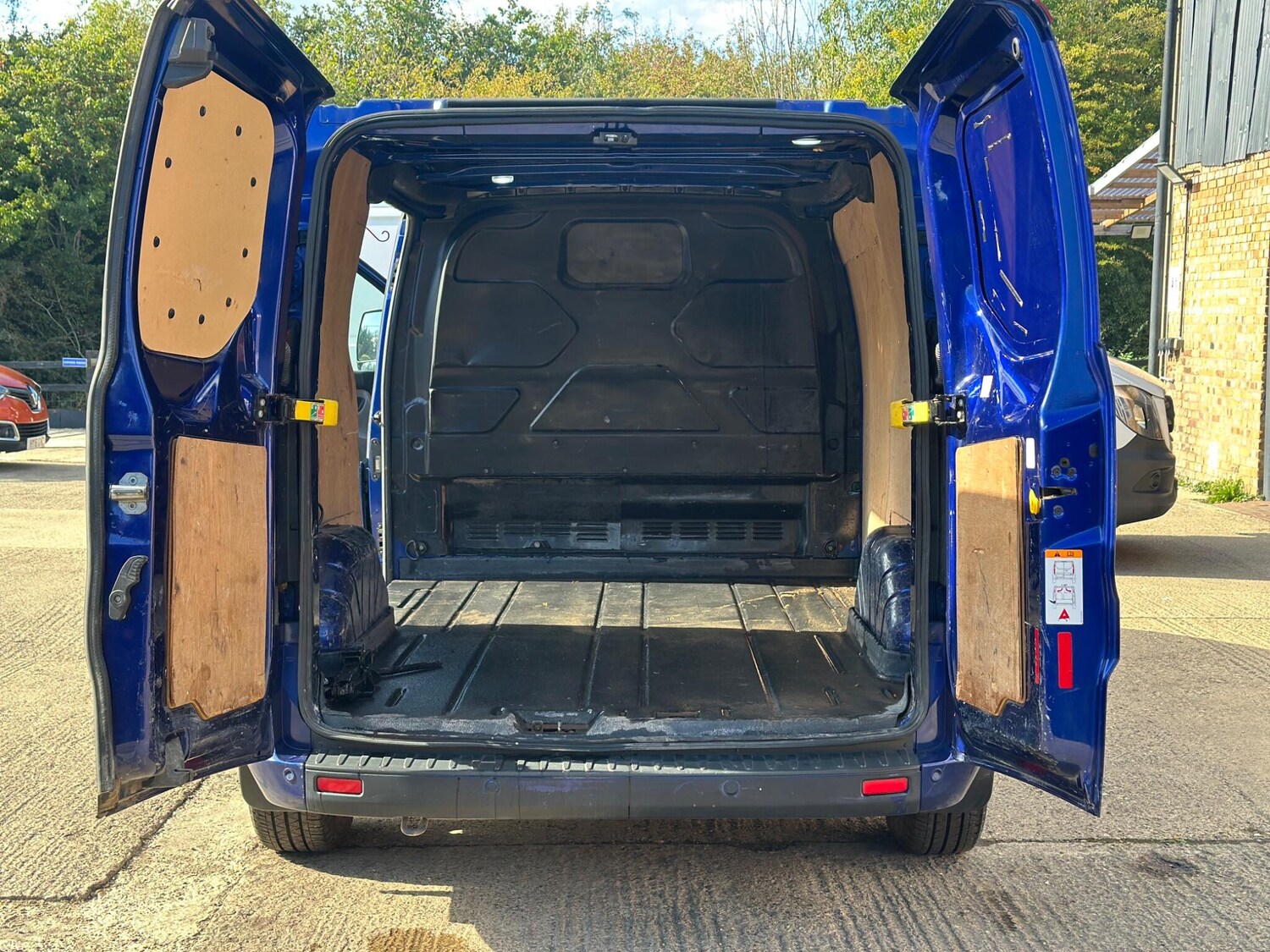 Used Ford Transit Custom 2016 for sale - 76405821: Photo 16