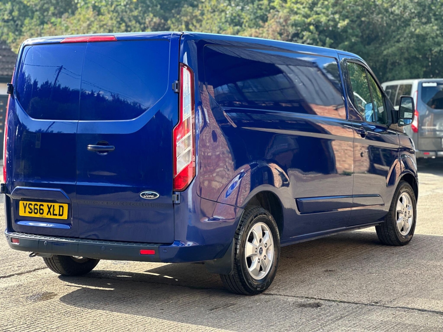 Used Ford Transit Custom 2016 for sale - 76405821: Photo 8