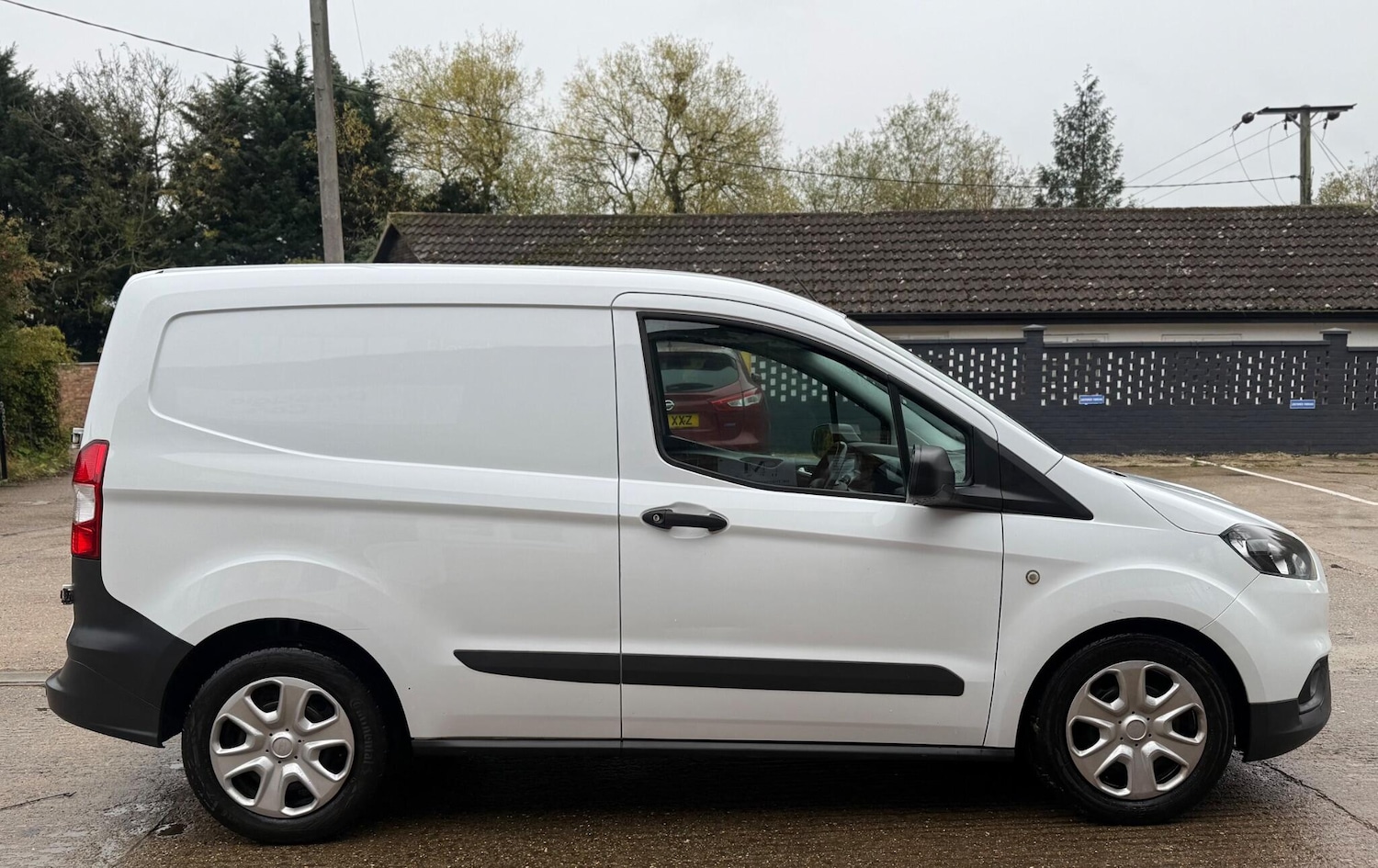 Used Ford Transit Courier 2019 for sale - 76402666: Photo 12