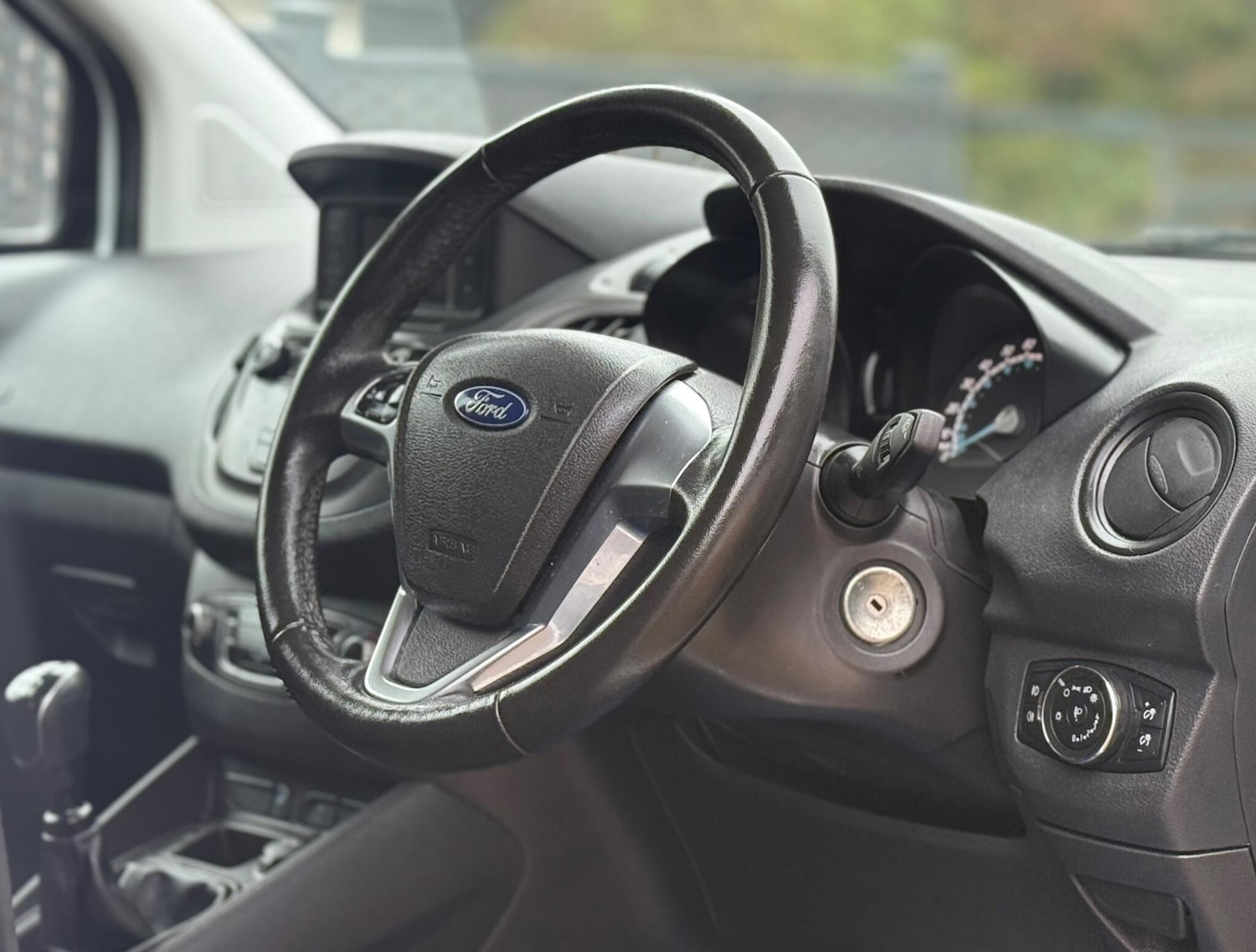 Used Ford Transit Courier 2019 for sale - 76402666: Photo 13