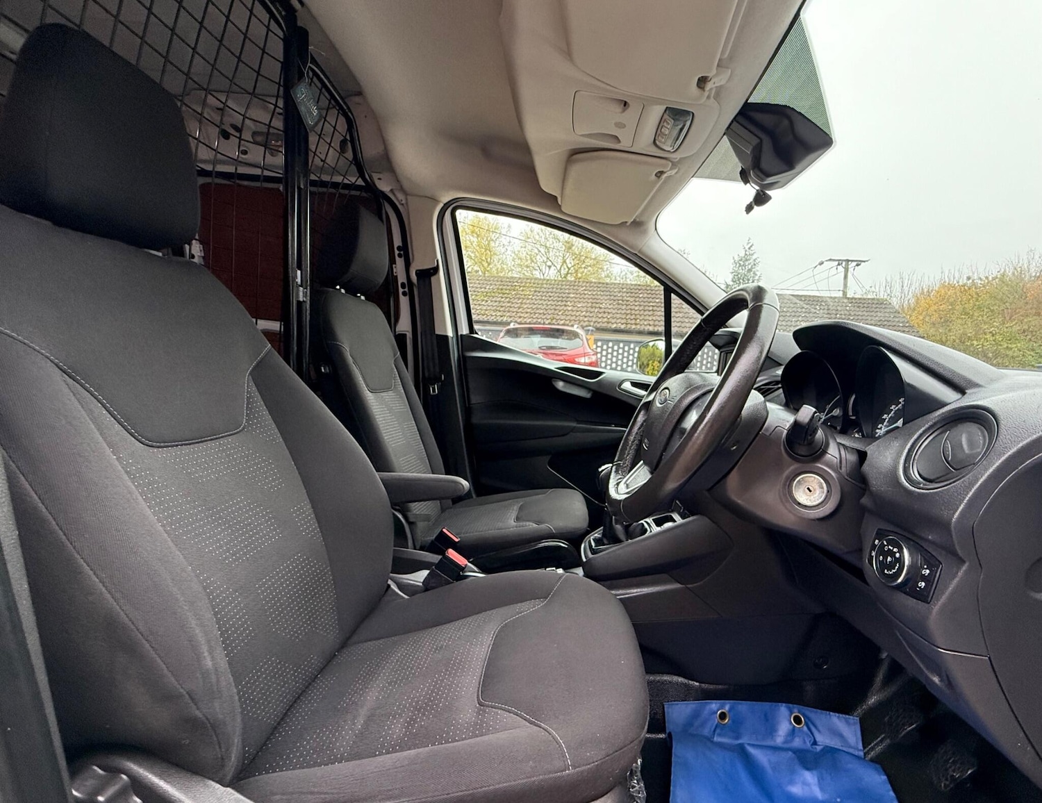 Used Ford Transit Courier 2019 for sale - 76402666: Photo 14