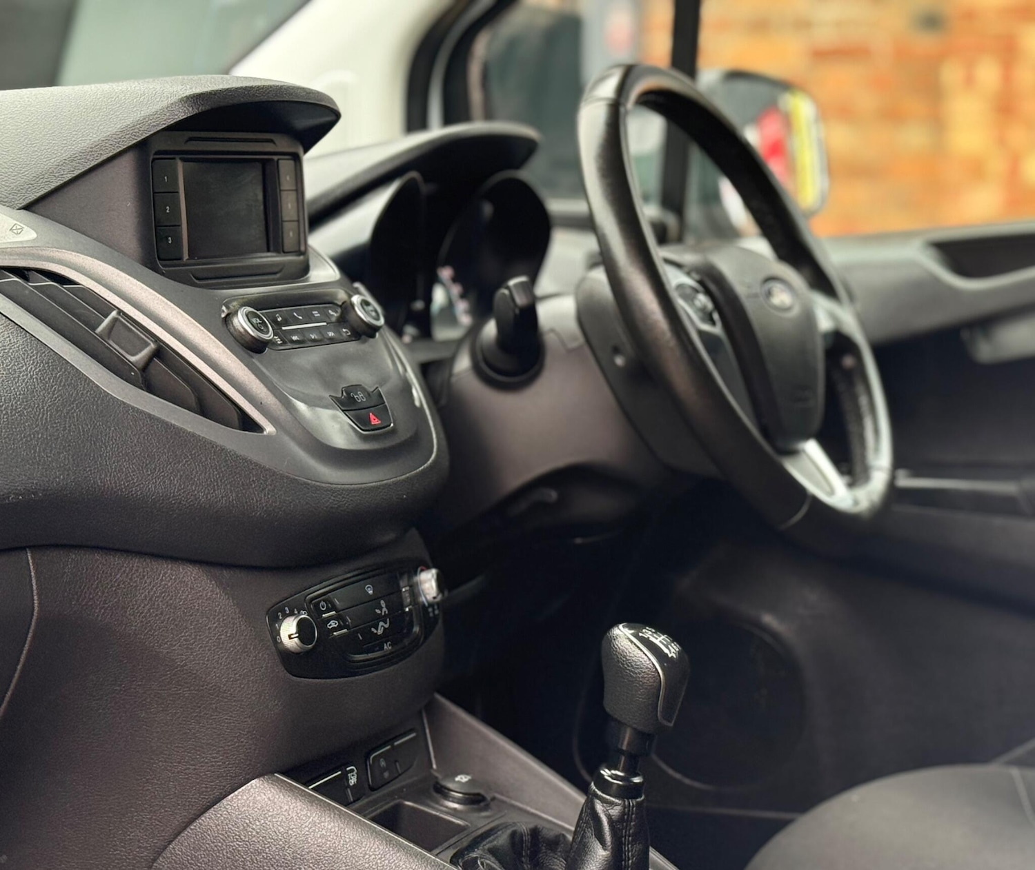 Used Ford Transit Courier 2019 for sale - 76402666: Photo 16