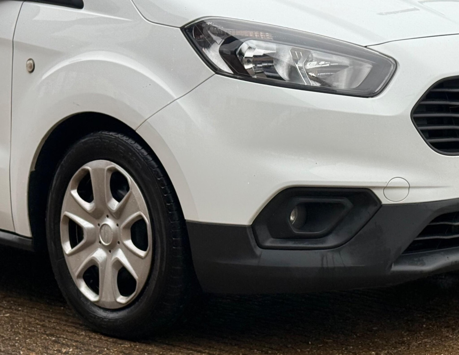 Used Ford Transit Courier 2019 for sale - 76402666: Photo 22