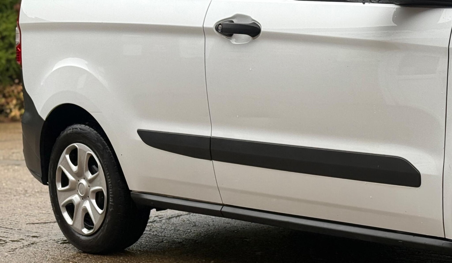 Used Ford Transit Courier 2019 for sale - 76402666: Photo 24