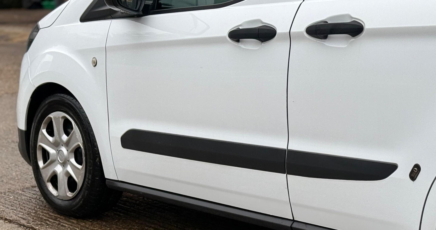 Used Ford Transit Courier 2019 for sale - 76402666: Photo 30